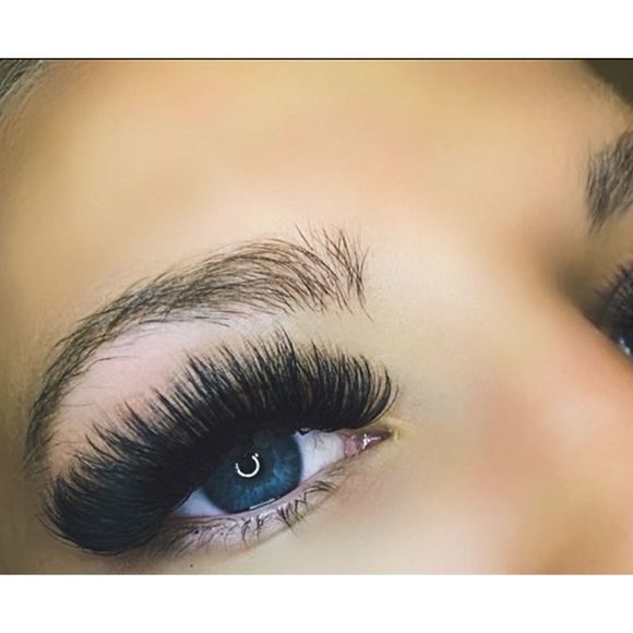 *HOST PICK!!* Full Volume Custom Handmade Lash Extensions (Strip) - Picture 1 of 4